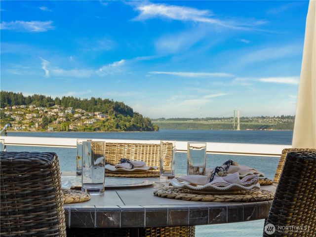 969 12th Avenue, Fox Island, WA 98333