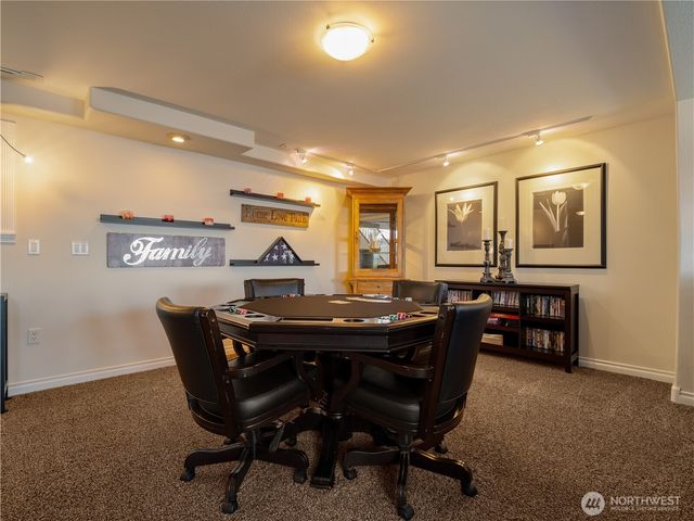969 12th Avenue, Fox Island, WA 98333