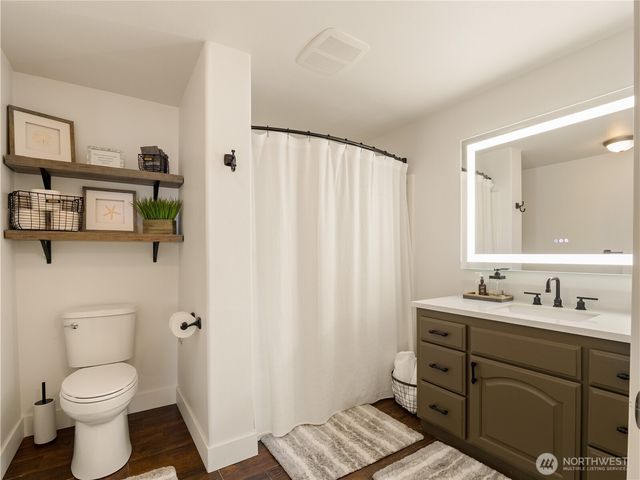 969 12th Avenue, Fox Island, WA 98333