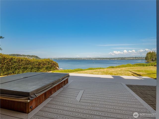 969 12th Avenue, Fox Island, WA 98333