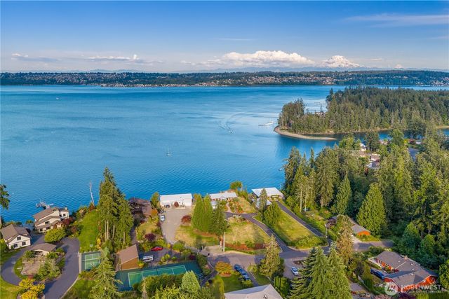969 12th Avenue, Fox Island, WA 98333