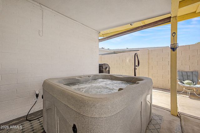 16463 N 60TH Avenue, Glendale, AZ 85306