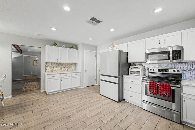 16463 N 60TH Avenue, Glendale, AZ 85306