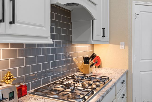 1928 Cottonwood Way, San Antonio, TX 78253