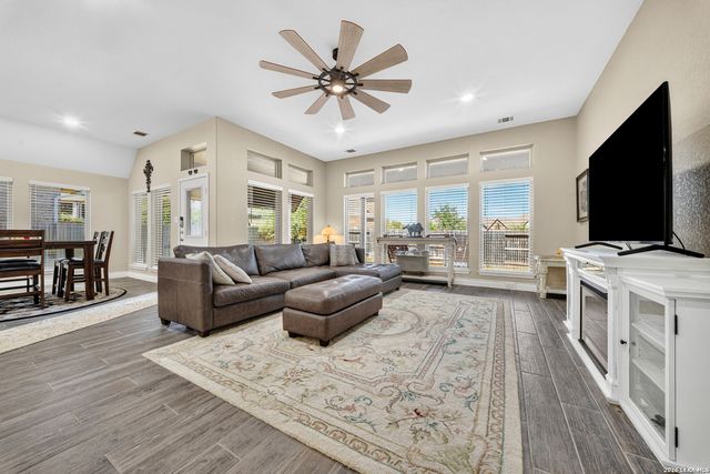 1928 Cottonwood Way, San Antonio, TX 78253