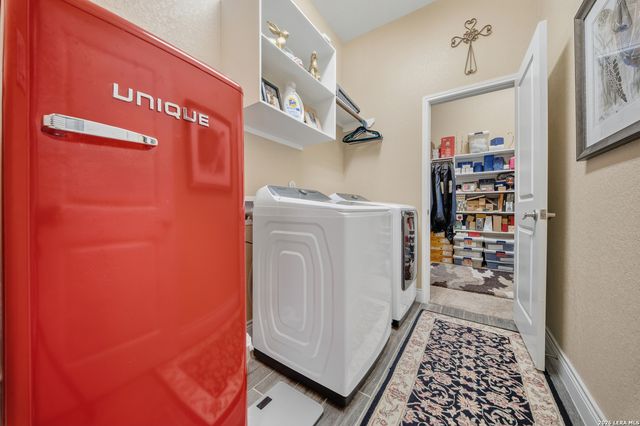 1928 Cottonwood Way, San Antonio, TX 78253