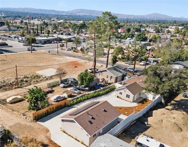 1318 MAlachite Avenue, Mentone, CA 92359