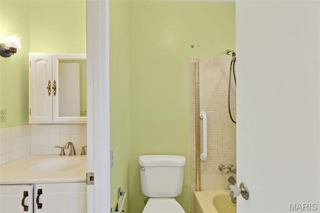 3342 Fleet Lane, St Charles, MO 63301