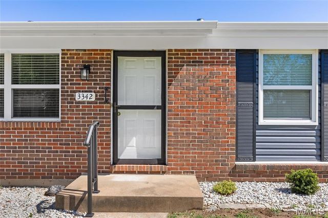 3342 Fleet Lane, St Charles, MO 63301