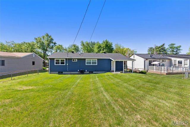 3342 Fleet Lane, St Charles, MO 63301