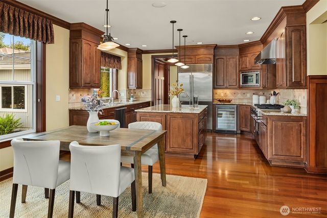 8321 144th Avenue SE, Newcastle, WA 98059