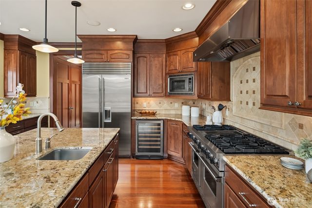 8321 144th Avenue SE, Newcastle, WA 98059