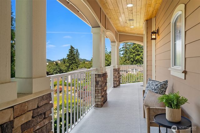 8321 144th Avenue SE, Newcastle, WA 98059