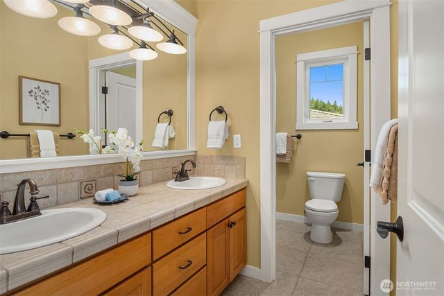 8321 144th Avenue SE, Newcastle, WA 98059