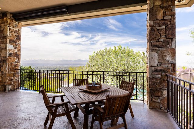 2076 S SCENIC CIR, Salt Lake City, UT 84109