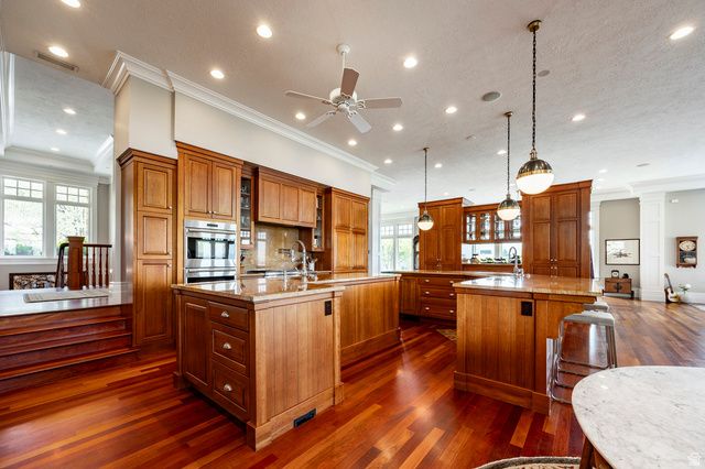 2076 S SCENIC CIR, Salt Lake City, UT 84109