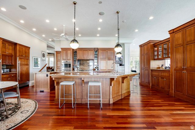 2076 S SCENIC CIR, Salt Lake City, UT 84109