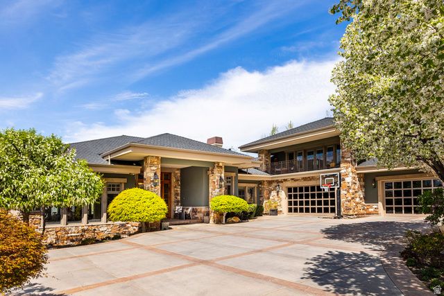 2076 S SCENIC CIR, Salt Lake City, UT 84109