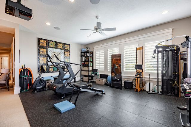 2076 S SCENIC CIR, Salt Lake City, UT 84109