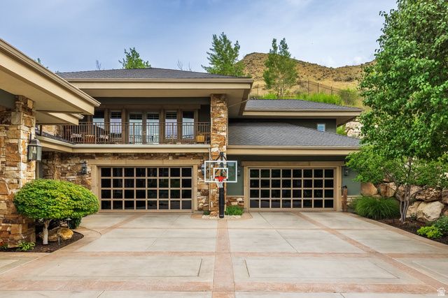 2076 S SCENIC CIR, Salt Lake City, UT 84109
