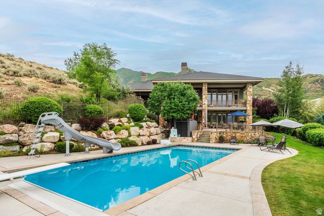 2076 S SCENIC CIR, Salt Lake City, UT 84109