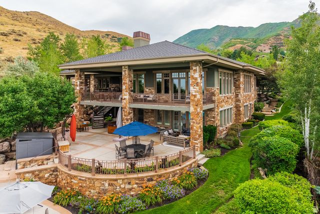 2076 S SCENIC CIR, Salt Lake City, UT 84109