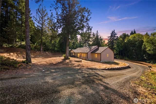 753 E Mason Benson Road, Grapeview, WA 98546