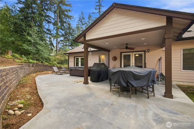 753 E Mason Benson Road, Grapeview, WA 98546