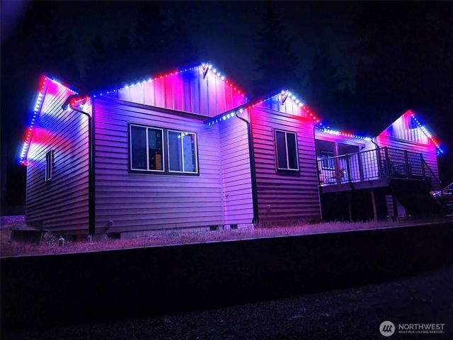 753 E Mason Benson Road, Grapeview, WA 98546