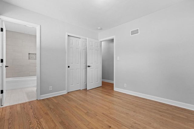 W147N5010 Dolphin DRIVE, Menomonee Falls, WI 53051