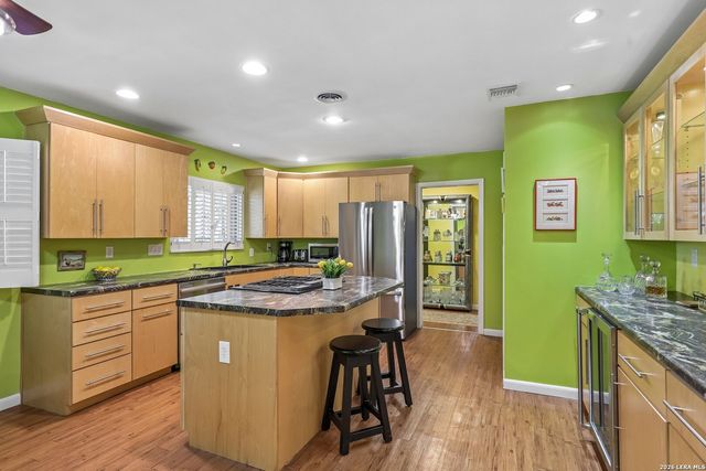418 Northridge Dr, San Antonio, TX 78209
