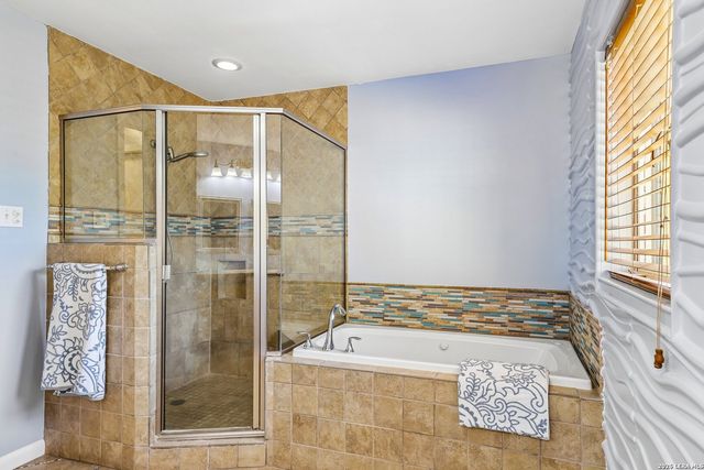 418 Northridge Dr, San Antonio, TX 78209