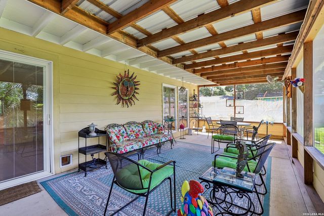 418 Northridge Dr, San Antonio, TX 78209