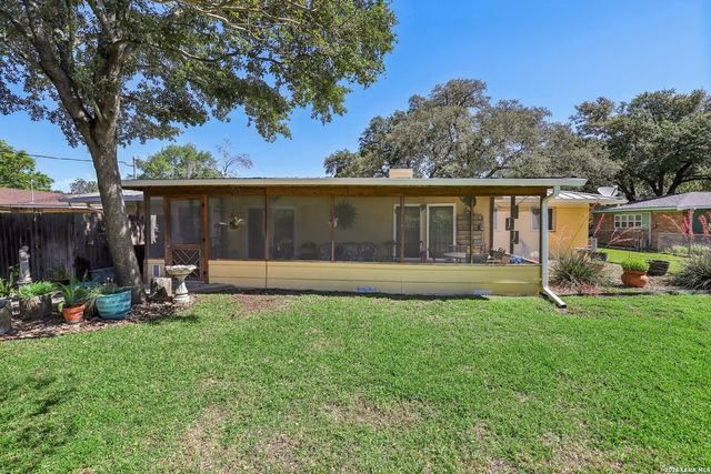 418 Northridge Dr, San Antonio, TX 78209