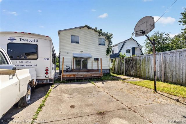 13417 Robson Street, Detroit, MI 48227