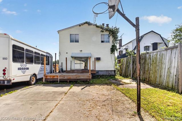 13417 Robson Street, Detroit, MI 48227