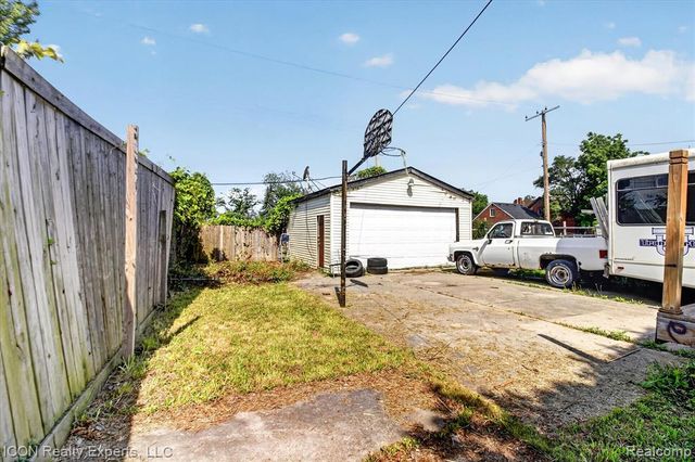 13417 Robson Street, Detroit, MI 48227
