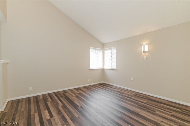 516 Laughlin Way, Las Vegas, NV 89110