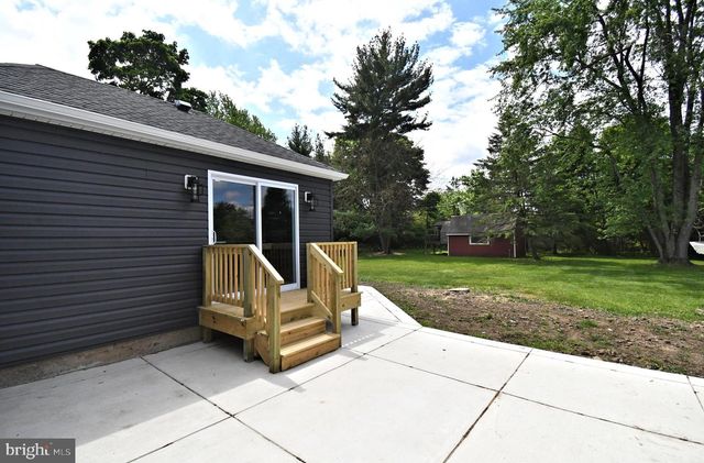 1554 PARK DR, Jamison, PA 18929