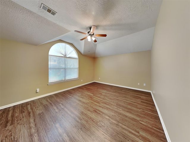 1907 W Welsford Drive, Spring, TX 77386