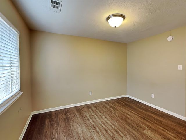 1907 W Welsford Drive, Spring, TX 77386