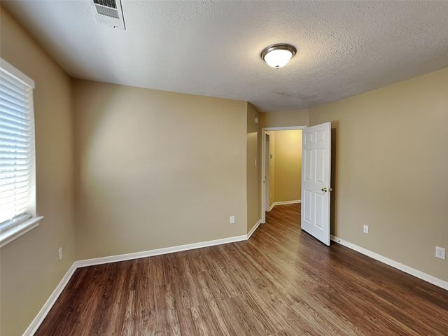 1907 W Welsford Drive, Spring, TX 77386