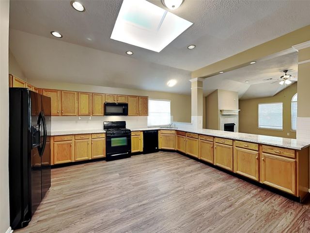 1907 W Welsford Drive, Spring, TX 77386