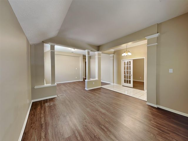 1907 W Welsford Drive, Spring, TX 77386