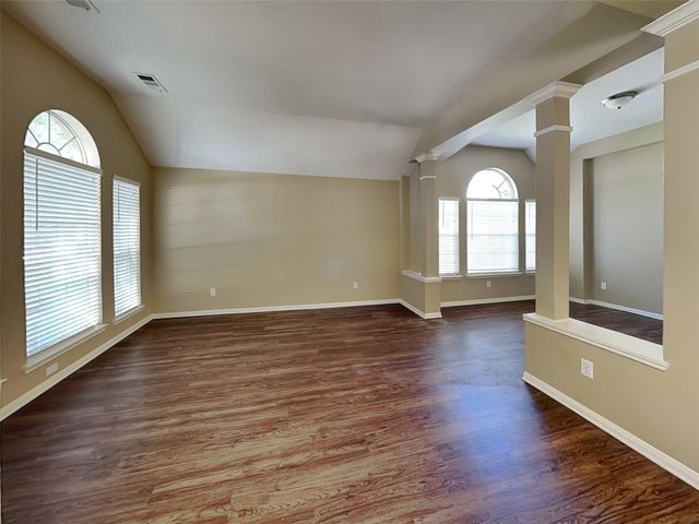 1907 W Welsford Drive, Spring, TX 77386