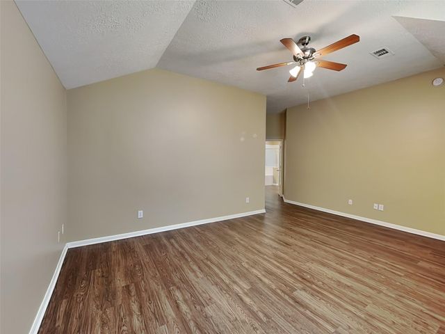 1907 W Welsford Drive, Spring, TX 77386