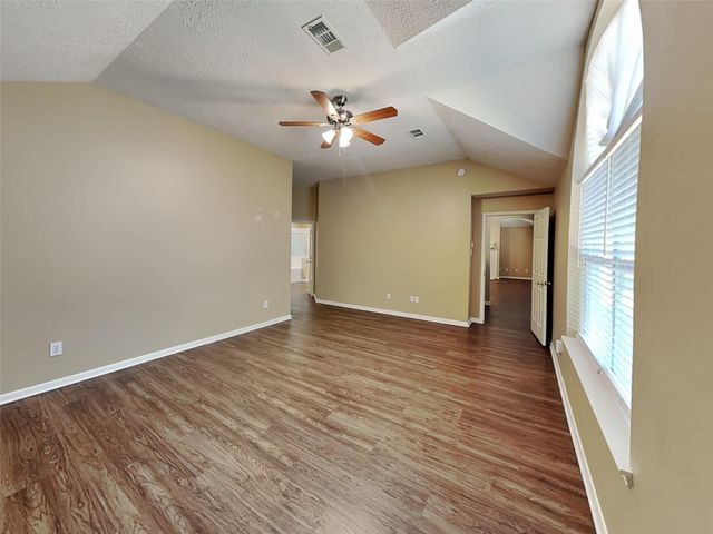 1907 W Welsford Drive, Spring, TX 77386