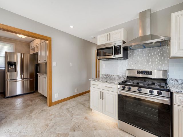 827 Thomas Avenue, Forest Park, IL 60130