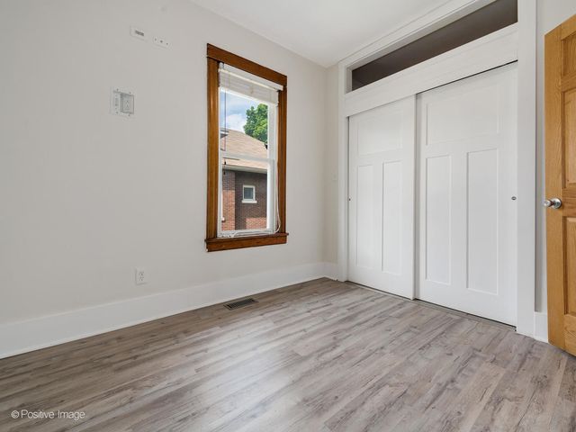 827 Thomas Avenue, Forest Park, IL 60130