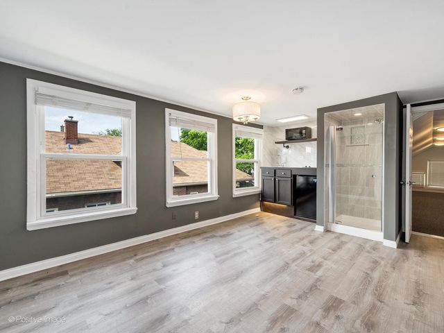 827 Thomas Avenue, Forest Park, IL 60130